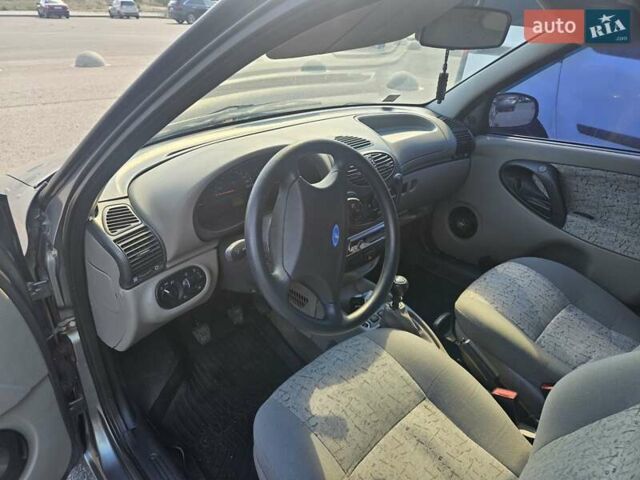 Серый ВАЗ Калина, объемом двигателя 1.6 л и пробегом 90 тыс. км за 1800 $, фото 2 на Automoto.ua