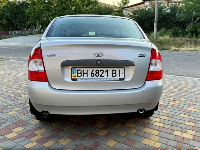 Серый ВАЗ Kalina, объемом двигателя 1.6 л и пробегом 41 тыс. км за 2850 $, фото 4 на Automoto.ua
