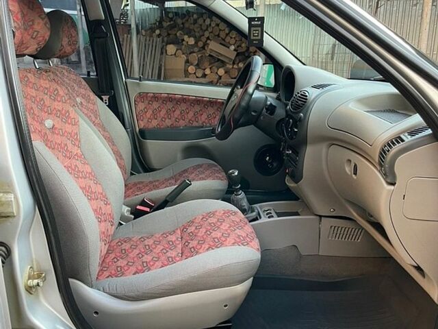 Сірий ВАЗ Калина, об'ємом двигуна 1.6 л та пробігом 227 тис. км за 2350 $, фото 24 на Automoto.ua