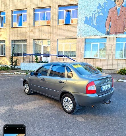 Серый ВАЗ Kalina, объемом двигателя 1.6 л и пробегом 240 тыс. км за 2399 $, фото 3 на Automoto.ua