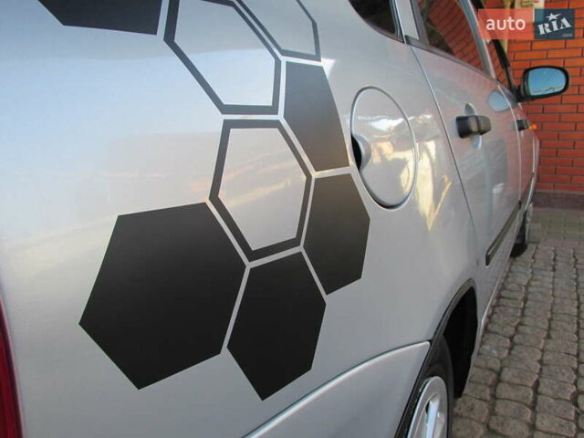 Серый ВАЗ Калина, объемом двигателя 1.6 л и пробегом 91 тыс. км за 1800 $, фото 13 на Automoto.ua