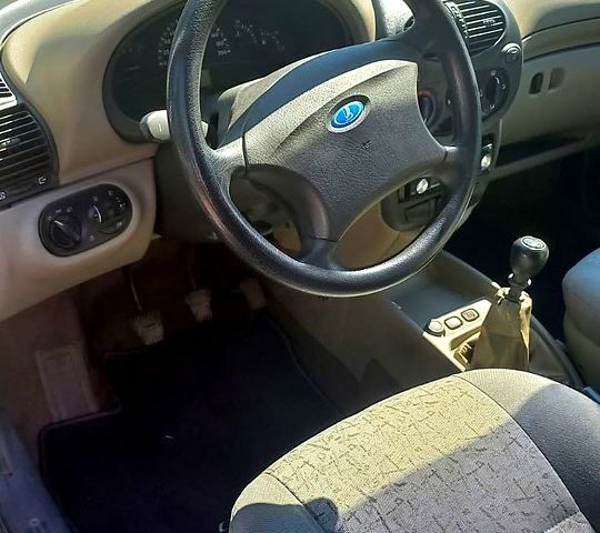 Серый ВАЗ Kalina, объемом двигателя 1.6 л и пробегом 62 тыс. км за 3000 $, фото 9 на Automoto.ua