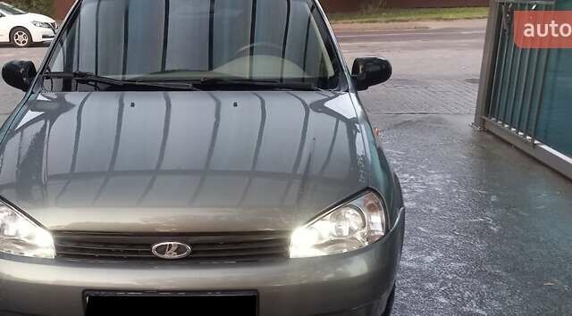 Серый ВАЗ Калина, объемом двигателя 1.6 л и пробегом 159 тыс. км за 2000 $, фото 9 на Automoto.ua