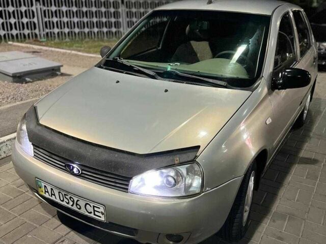 Серый ВАЗ Калина, объемом двигателя 1.6 л и пробегом 230 тыс. км за 1800 $, фото 2 на Automoto.ua