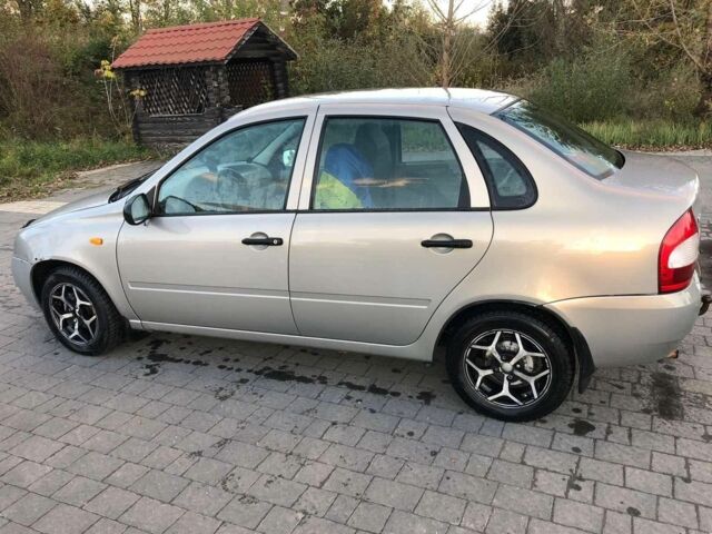 Серый ВАЗ Калина, объемом двигателя 1.6 л и пробегом 450 тыс. км за 1150 $, фото 4 на Automoto.ua