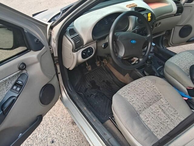Сірий ВАЗ Калина, об'ємом двигуна 1.6 л та пробігом 229 тис. км за 1227 $, фото 6 на Automoto.ua