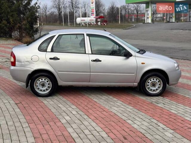 Серый ВАЗ Калина, объемом двигателя 1.6 л и пробегом 184 тыс. км за 1750 $, фото 4 на Automoto.ua