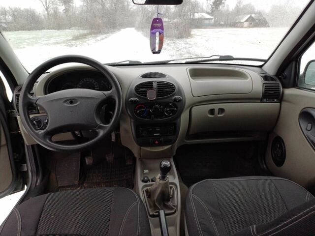 Сірий ВАЗ Калина, об'ємом двигуна 1.6 л та пробігом 146 тис. км за 2350 $, фото 8 на Automoto.ua