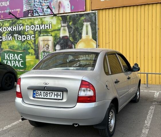 Серый ВАЗ Калина, объемом двигателя 1.6 л и пробегом 201 тыс. км за 2000 $, фото 3 на Automoto.ua