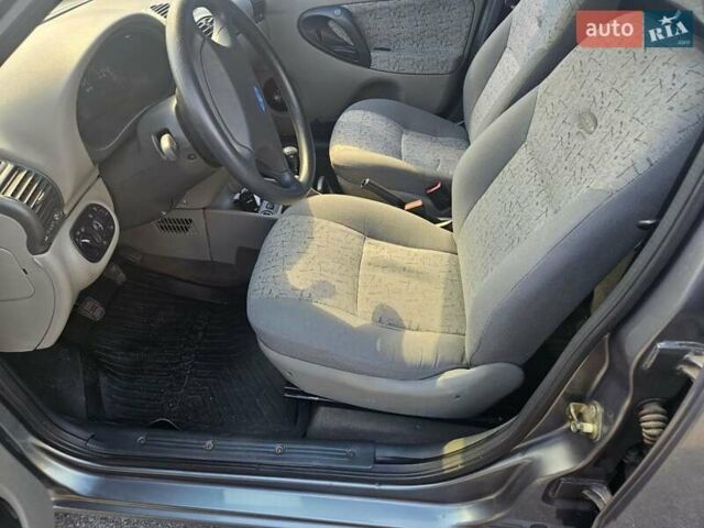 ВАЗ Калина 2007 в Запорожье на Automoto.ua Серый ВАЗ Калина, объемом двигателя 1.6 л и пробегом 90 тыс. км за 1700 $, фото 1 на Automoto.ua