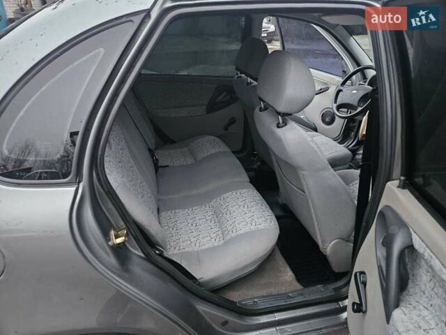 Сірий ВАЗ Калина, об'ємом двигуна 1.6 л та пробігом 150 тис. км за 1800 $, фото 6 на Automoto.ua