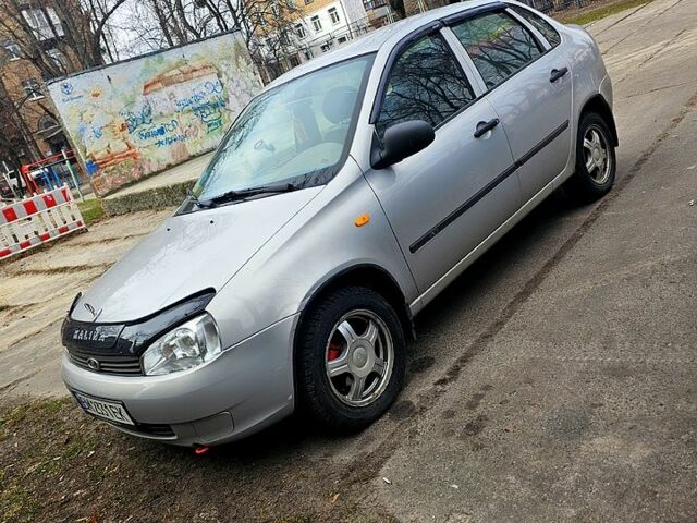 Серый ВАЗ Kalina, объемом двигателя 1.6 л и пробегом 133 тыс. км за 2000 $, фото 2 на Automoto.ua