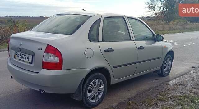 Серый ВАЗ Калина, объемом двигателя 1.6 л и пробегом 124 тыс. км за 1650 $, фото 2 на Automoto.ua