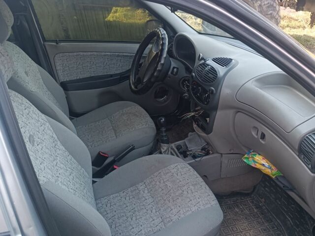 Серый ВАЗ Калина, объемом двигателя 1.6 л и пробегом 55 тыс. км за 1450 $, фото 4 на Automoto.ua