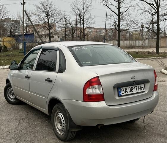Серый ВАЗ Калина, объемом двигателя 1.6 л и пробегом 201 тыс. км за 2100 $, фото 4 на Automoto.ua