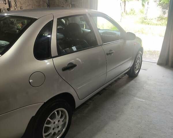 Сірий ВАЗ Калина, об'ємом двигуна 1.6 л та пробігом 188 тис. км за 1900 $, фото 3 на Automoto.ua