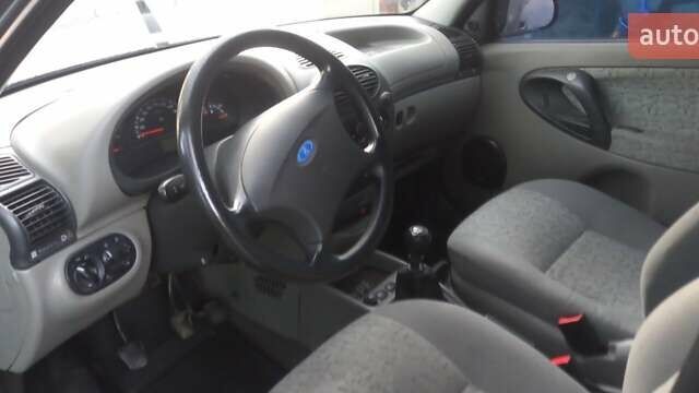 Серый ВАЗ Калина, объемом двигателя 1.6 л и пробегом 159 тыс. км за 2000 $, фото 3 на Automoto.ua