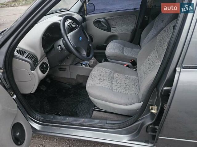 Сірий ВАЗ Калина, об'ємом двигуна 1.6 л та пробігом 150 тис. км за 1800 $, фото 7 на Automoto.ua