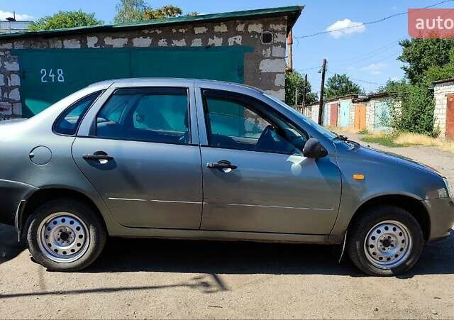 Серый ВАЗ Калина, объемом двигателя 1.6 л и пробегом 107 тыс. км за 3100 $, фото 3 на Automoto.ua