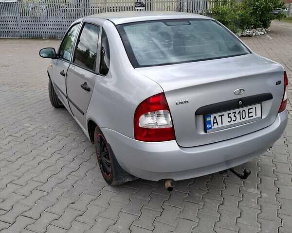 Сірий ВАЗ Калина, об'ємом двигуна 1.6 л та пробігом 250 тис. км за 2700 $, фото 5 на Automoto.ua