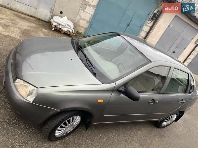 Серый ВАЗ Калина, объемом двигателя 1.4 л и пробегом 184 тыс. км за 2350 $, фото 6 на Automoto.ua