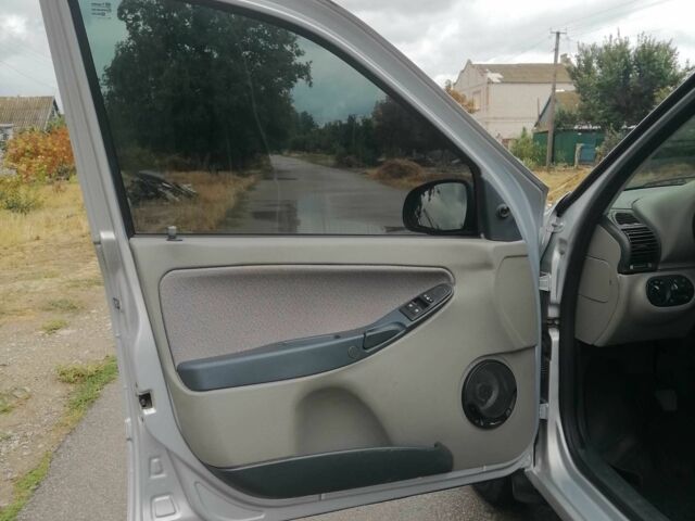 Серый ВАЗ Калина, объемом двигателя 1.6 л и пробегом 104 тыс. км за 3700 $, фото 12 на Automoto.ua