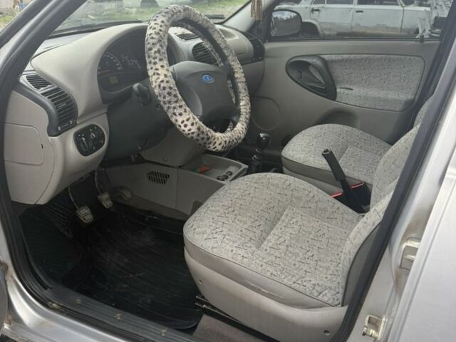 Серый ВАЗ Калина, объемом двигателя 1.6 л и пробегом 68 тыс. км за 2800 $, фото 6 на Automoto.ua