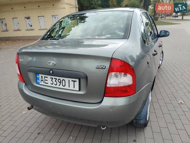 Серый ВАЗ Калина, объемом двигателя 1.6 л и пробегом 200 тыс. км за 2700 $, фото 8 на Automoto.ua