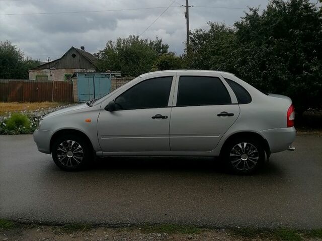 Серый ВАЗ Kalina, объемом двигателя 1.6 л и пробегом 104 тыс. км за 3700 $, фото 3 на Automoto.ua