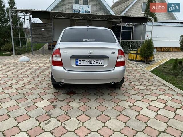 Серый ВАЗ Калина, объемом двигателя 1.6 л и пробегом 104 тыс. км за 3500 $, фото 5 на Automoto.ua