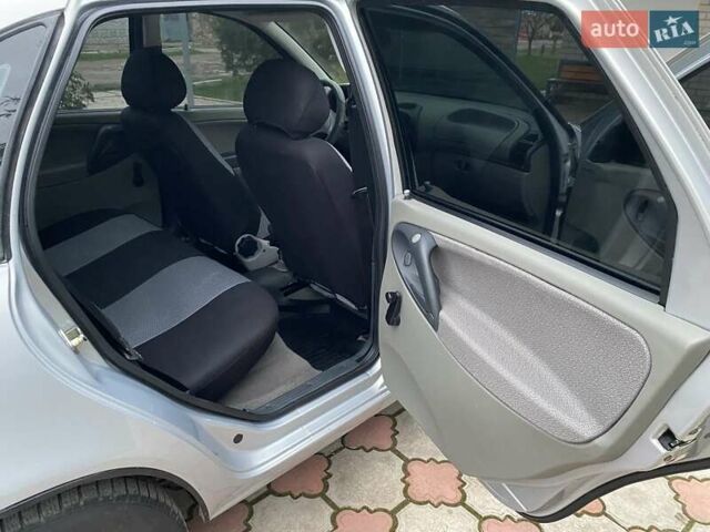 Серый ВАЗ Калина, объемом двигателя 1.6 л и пробегом 104 тыс. км за 3500 $, фото 9 на Automoto.ua