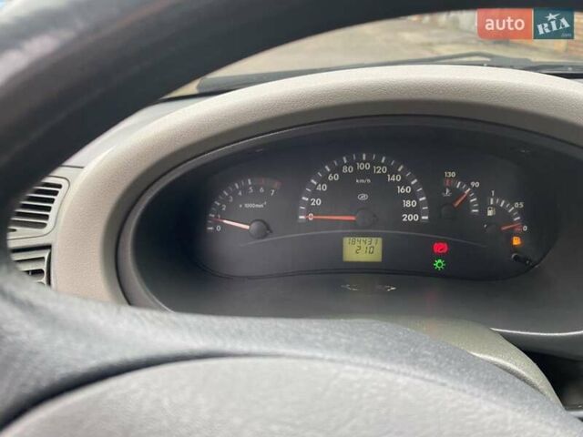 Серый ВАЗ Калина, объемом двигателя 1.4 л и пробегом 184 тыс. км за 2350 $, фото 13 на Automoto.ua