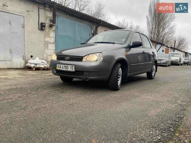 Серый ВАЗ Калина, объемом двигателя 1.4 л и пробегом 184 тыс. км за 2350 $, фото 1 на Automoto.ua