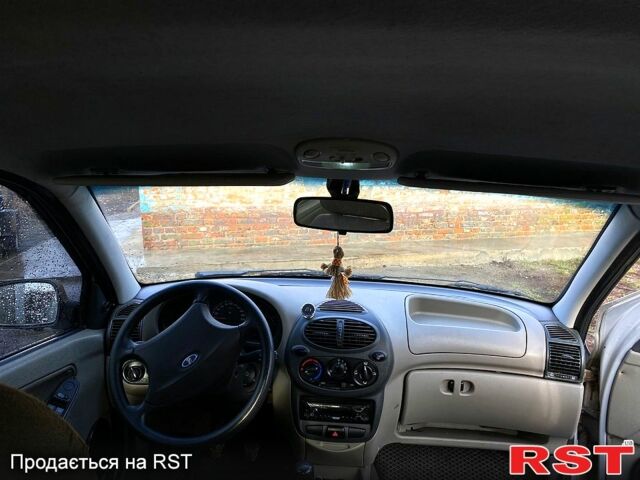 Серый ВАЗ Kalina, объемом двигателя 1.6 л и пробегом 185 тыс. км за 2500 $, фото 2 на Automoto.ua