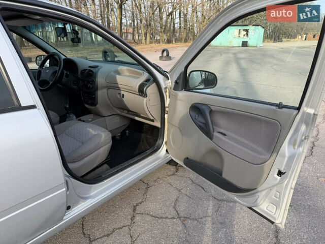 Сірий ВАЗ Калина, об'ємом двигуна 1.4 л та пробігом 104 тис. км за 2500 $, фото 24 на Automoto.ua