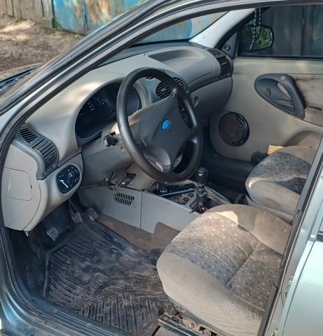 Сірий ВАЗ Калина, об'ємом двигуна 0 л та пробігом 210 тис. км за 1299 $, фото 4 на Automoto.ua