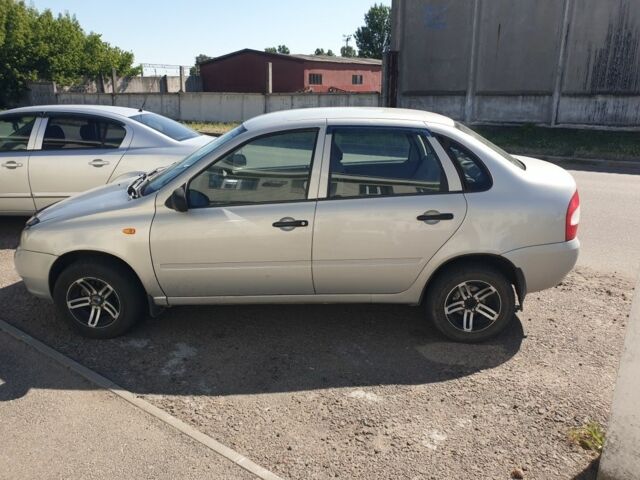 Серый ВАЗ Калина, объемом двигателя 1.6 л и пробегом 214 тыс. км за 2000 $, фото 3 на Automoto.ua