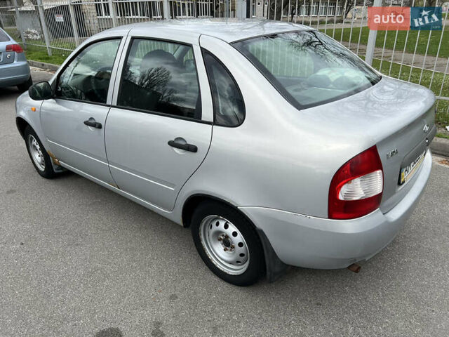Серый ВАЗ Калина, объемом двигателя 1.6 л и пробегом 94 тыс. км за 2000 $, фото 4 на Automoto.ua