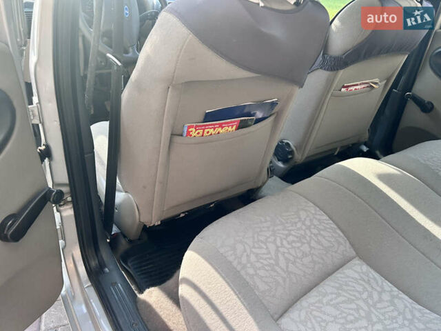 ВАЗ Калина 2008 у Львові на Automoto.ua Сірий ВАЗ Калина, об'ємом двигуна 1.39 л та пробігом 41 тис. км за 4500 $, фото 22 на Automoto.ua