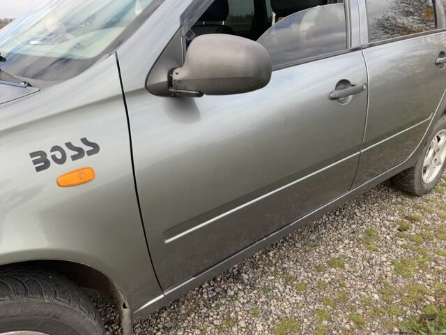 Серый ВАЗ Калина, объемом двигателя 1.6 л и пробегом 260 тыс. км за 1800 $, фото 4 на Automoto.ua