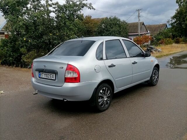 Серый ВАЗ Kalina, объемом двигателя 1.6 л и пробегом 104 тыс. км за 3700 $, фото 1 на Automoto.ua