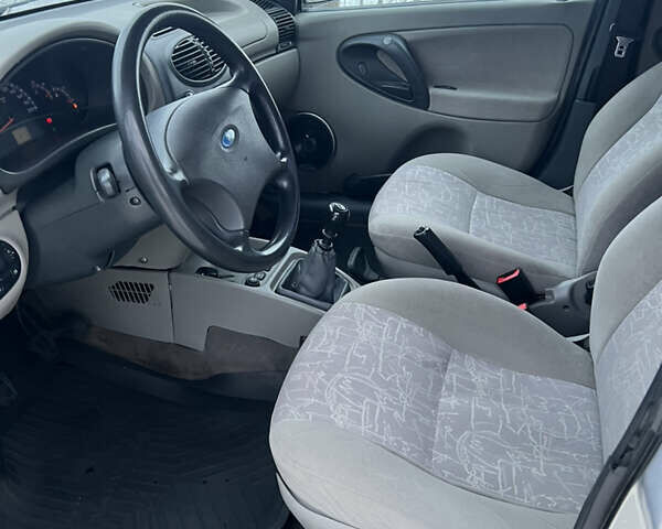 Серый ВАЗ Калина, объемом двигателя 1.6 л и пробегом 200 тыс. км за 2400 $, фото 10 на Automoto.ua