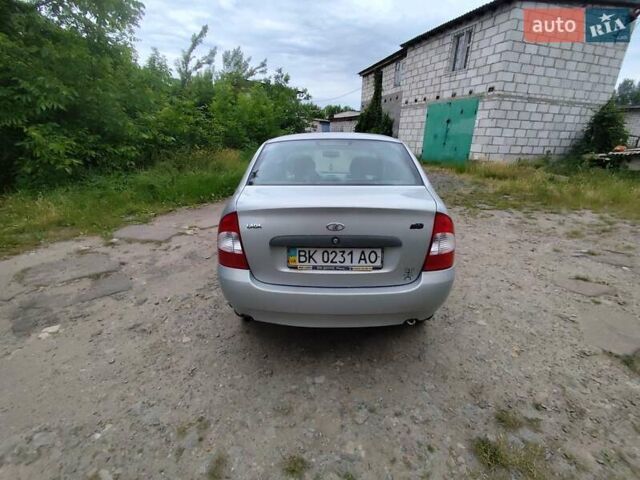 Серый ВАЗ Калина, объемом двигателя 1.39 л и пробегом 270 тыс. км за 1550 $, фото 3 на Automoto.ua
