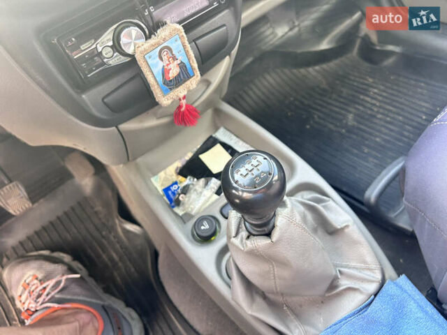 ВАЗ Калина 2008 у Львові на Automoto.ua Сірий ВАЗ Калина, об'ємом двигуна 1.39 л та пробігом 41 тис. км за 4500 $, фото 14 на Automoto.ua