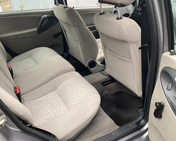 Сірий ВАЗ Калина, об'ємом двигуна 1.4 л та пробігом 185 тис. км за 2350 $, фото 21 на Automoto.ua