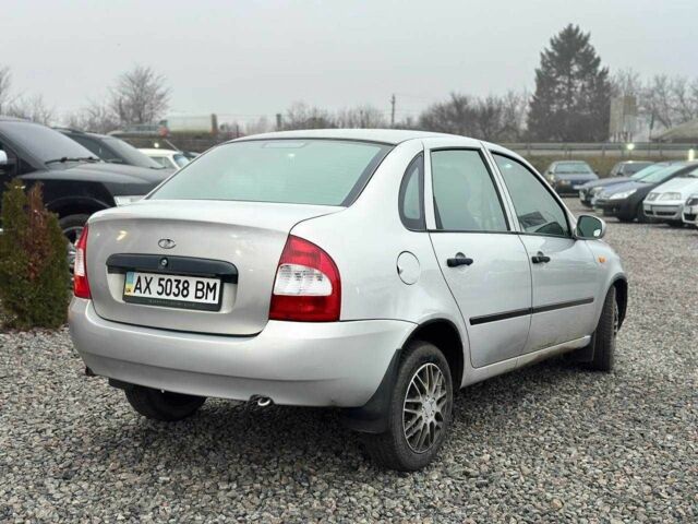 Серый ВАЗ Калина, объемом двигателя 1.6 л и пробегом 200 тыс. км за 1800 $, фото 3 на Automoto.ua