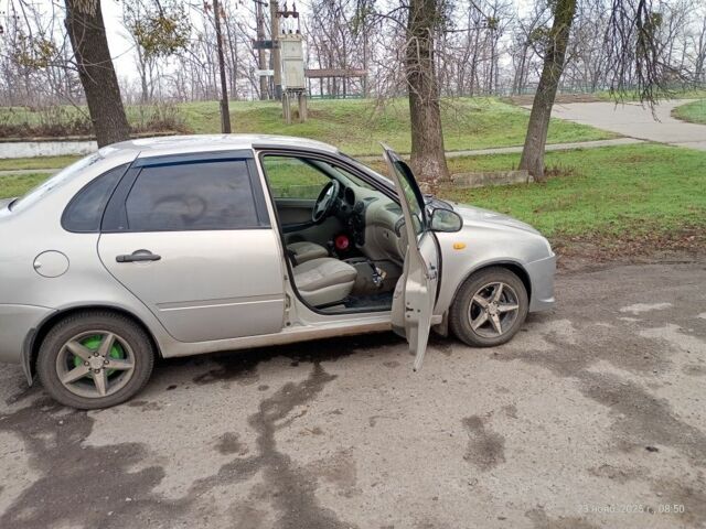 Сірий ВАЗ Калина, об'ємом двигуна 1.6 л та пробігом 254 тис. км за 2100 $, фото 1 на Automoto.ua