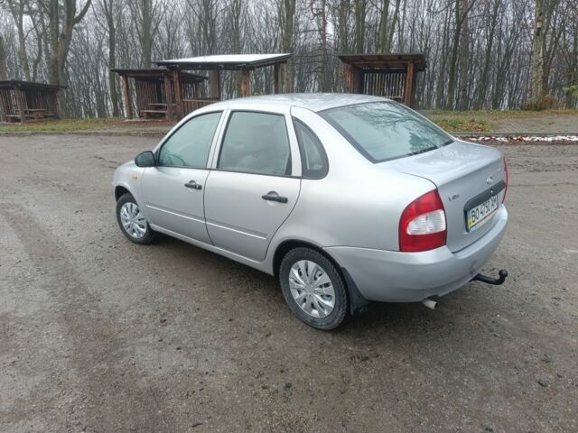 Сірий ВАЗ Калина, об'ємом двигуна 0 л та пробігом 157 тис. км за 2000 $, фото 4 на Automoto.ua