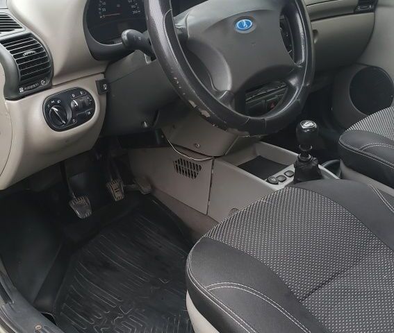 Серый ВАЗ Калина, объемом двигателя 0 л и пробегом 290 тыс. км за 1500 $, фото 2 на Automoto.ua