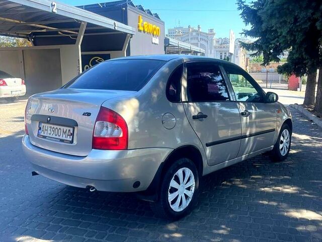 Сірий ВАЗ Kalina, об'ємом двигуна 1.6 л та пробігом 210 тис. км за 2100 $, фото 2 на Automoto.ua